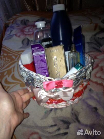 Плетенные корзинки и бумажная лоза в наличии