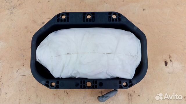 Подушка безопасности в торпедо на Опель Astra J