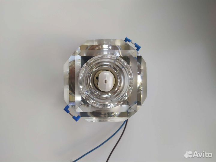 Светильник потолочный встраиваемый