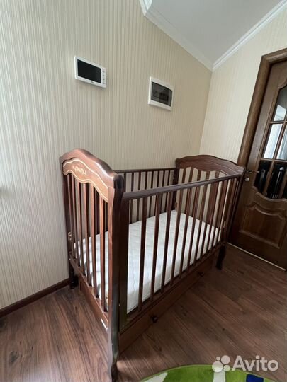 Детская кроватка с маятником (+подарок матрас)