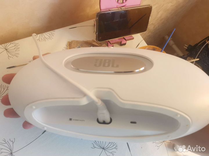 Умная колонка-дисплей JBL link View by Harman