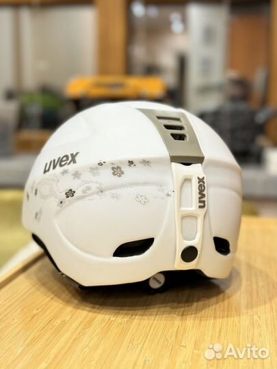 Горнолыжный шлем женский