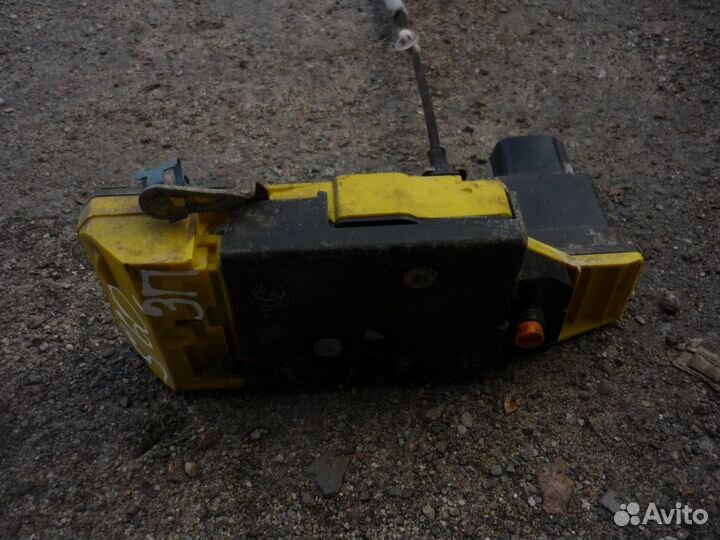 Замок задний правый Volvo S60 2001-2005