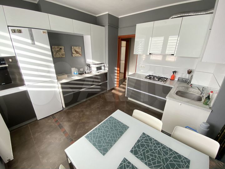 2-к. квартира, 78 м², 5/10 эт.