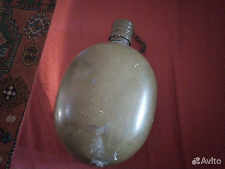 Мясорубка, чугунная жаровня, фляжка армейская