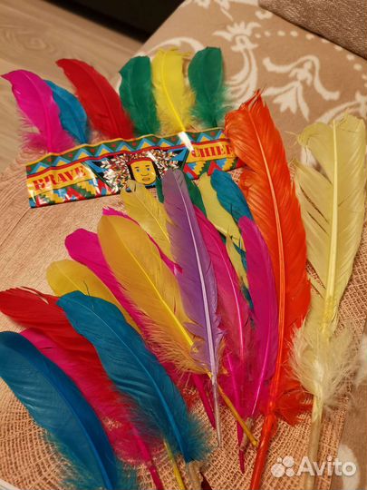 Перья цветные