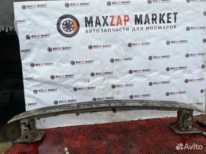 Усилитель бампера Ford Focus 3 2012 хэтчбек