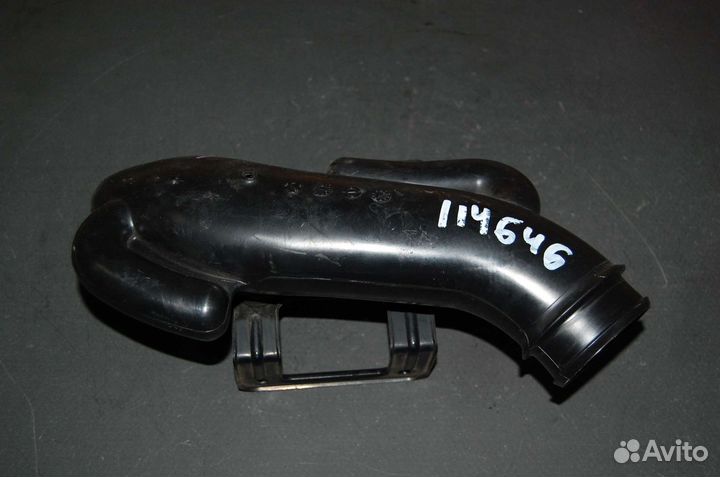 Патрубок воздушного фильтра