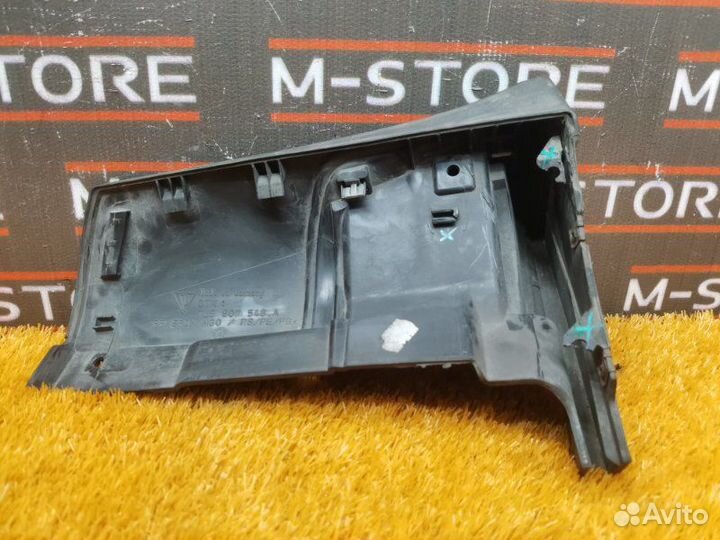 Накладка на порог задняя правая Porsche Cayenne