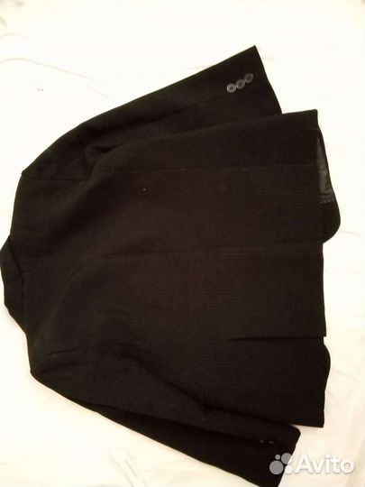 Пиджак для мальчика,в школу.новый