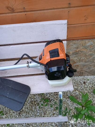 Бензокосилка