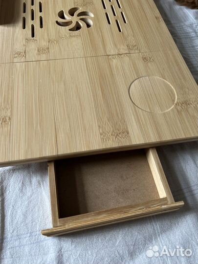 Столик для ноутбука