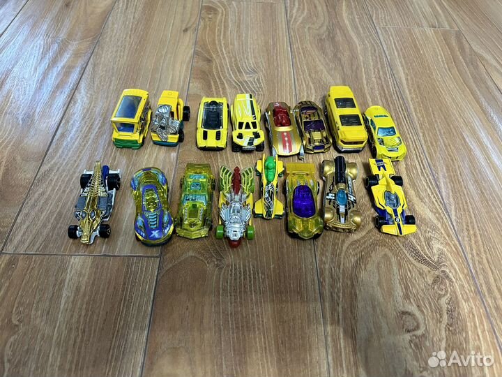 Оригинальные металлические машинки hotwheels