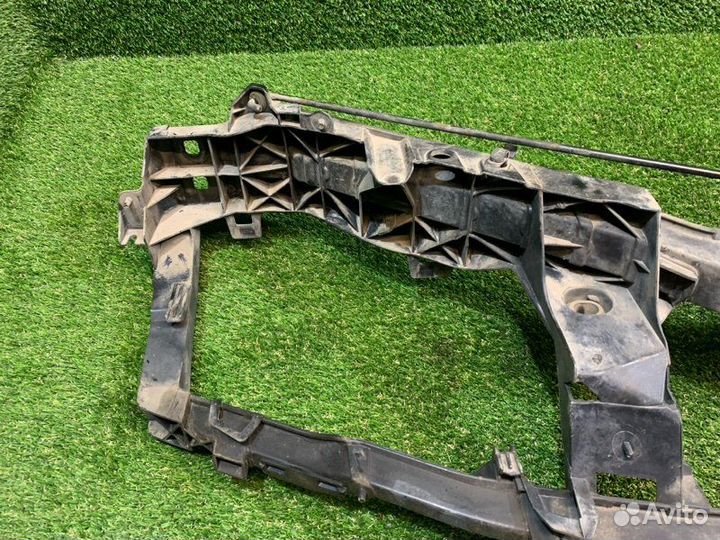 Панель передняя/телевизор (в сборе) Ford Focus/Focus RS/Focus ST