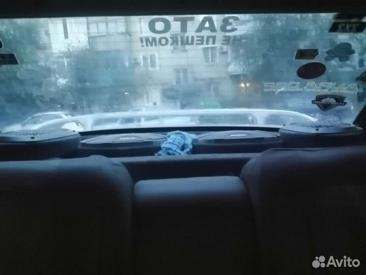 Динамики в авто овальные