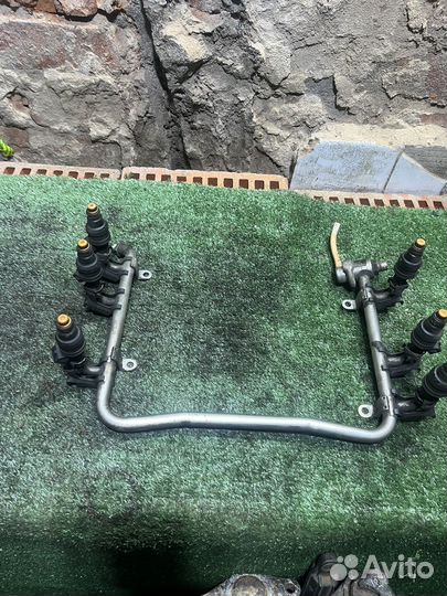 Топливная рампа 2.8 AAH Audi 100c4/A6c4