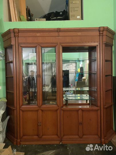 Шкаф сервант Италия бу