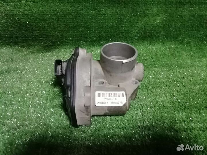 Дроссельная заслонка Ford Focus ll 2s6ufc