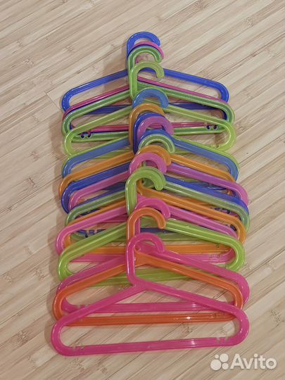 Вешалки плечики IKEA детские