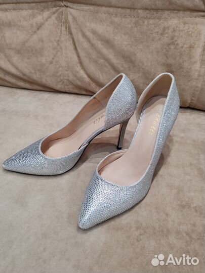 Туфли в стразах 38 серебренные