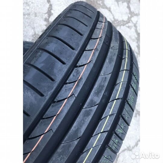 Tracmax X-Privilo TX3 235/55 R19