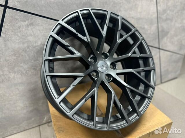 Диски литые R20 Ауди Q7 новые