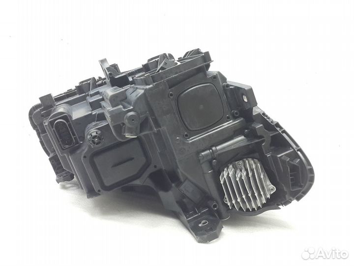 Mercedes W246 B (2015 - 2018) фара левая led