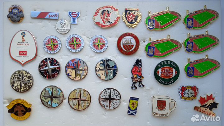 Знак Pin футбол Stone Island G-13 Регби Спартак