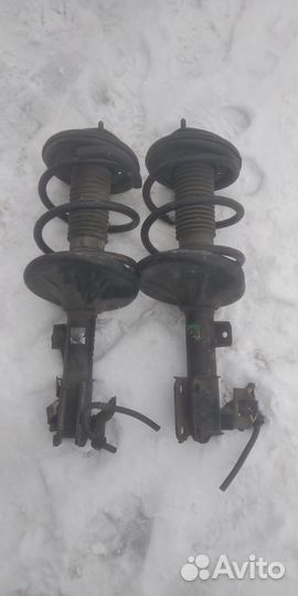 Стойки перед амортизаторы. Mitsubishi Galant, DJ1A