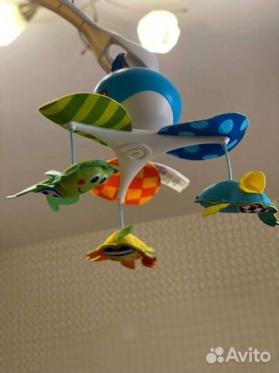 Мобиль для кроватки и развивающий коврик