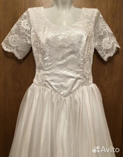 Свадебное платье