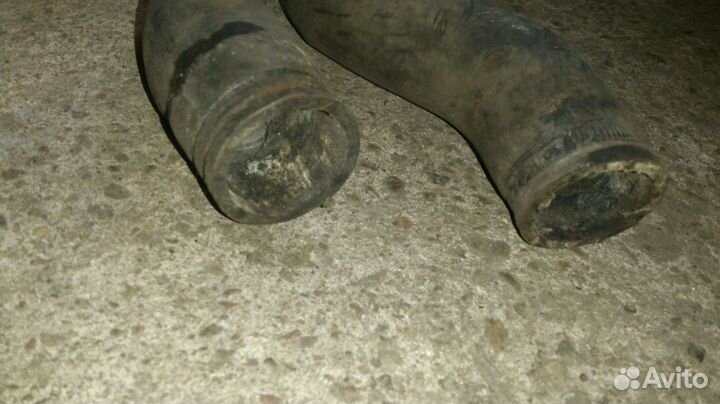 Патрубок радиатора двс на Subaru Legacy outback bg