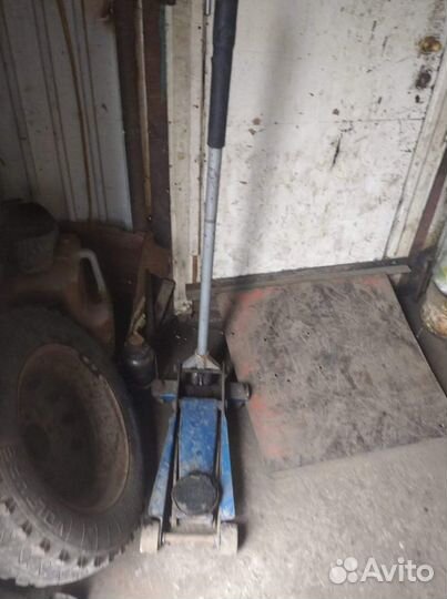 Шиномонтаж с оборудованием