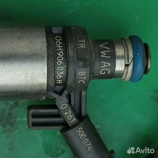 Топливная форсунка оригинальный номер 06Н906036Н