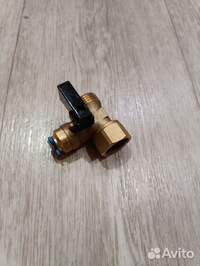 Тройник для питьевого фильтра