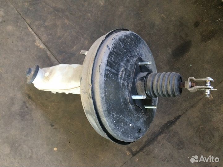 Вакуумный усилитель цилиндр главный Corolla 150