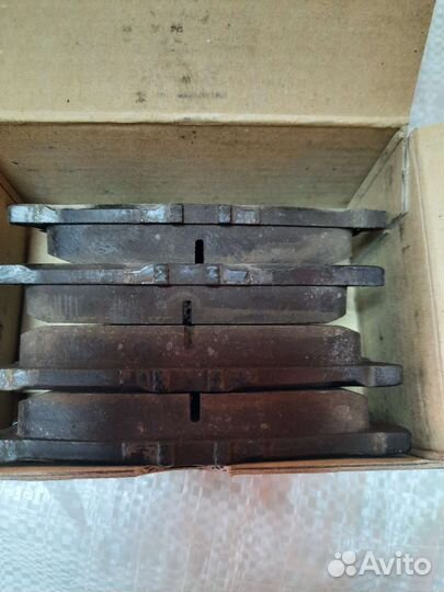 Тормозные колодки тойота рав4