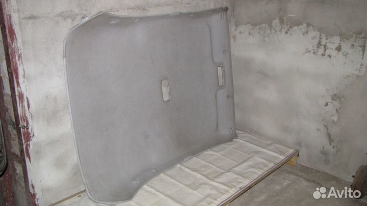 Обшивка потолка Митсубиси Каризма