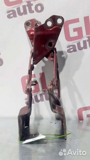 Петля капота VW Touareg