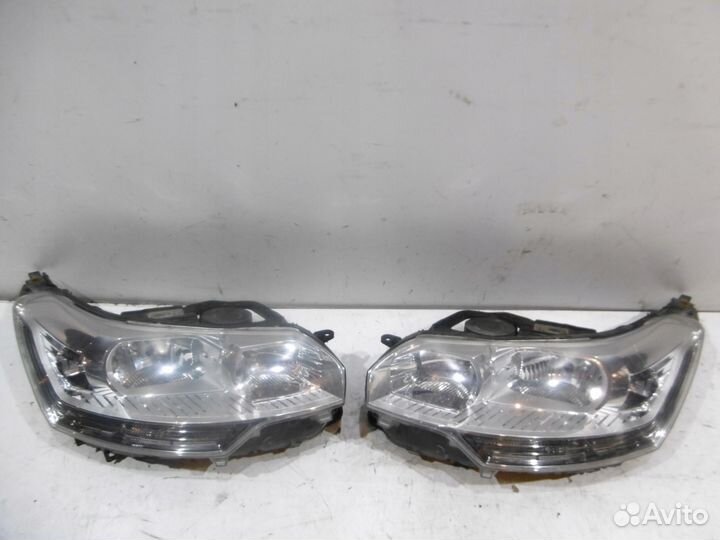 Citroen C5 II X7 фара передняя правая