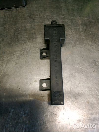 Антенна бесключевого доступа Audi Q7 Ауди Ку7