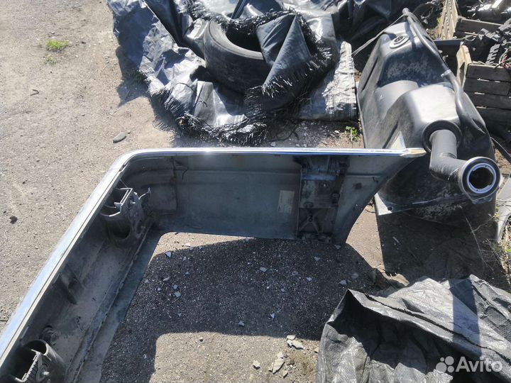 Задний бампер Мерседес w140 рест с парктрониками