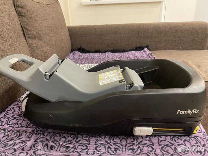 База Maxi cosi family fix