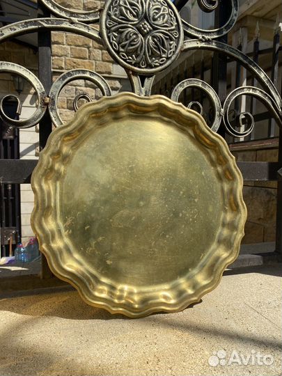 Поднос латунный