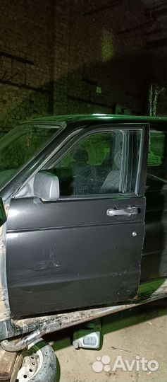 Дверь передняя левая УАЗ патриот