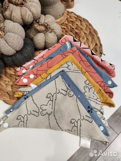 Слюнявчик нагрудник