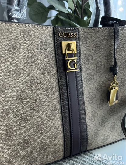 Продам сумку Guess Ginevra шопер новая коллекция