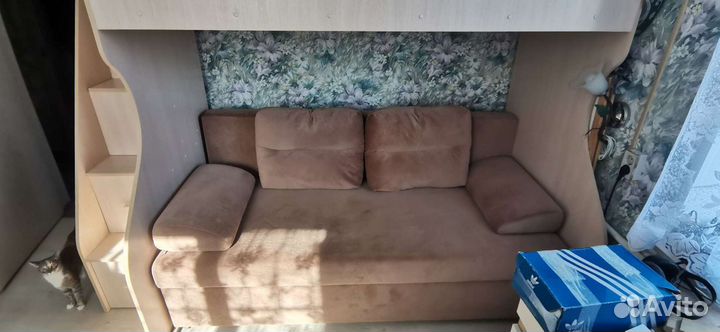 Двухъярусная кровать с диваном бу