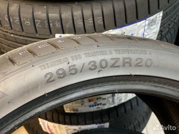 Kinforest KF550-UHP 265/35 R20 и 295/30 R20 101Y