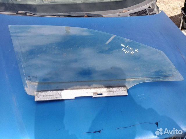 Стекло правое Opel Vectra B седан 1.6I X16XEL 1997